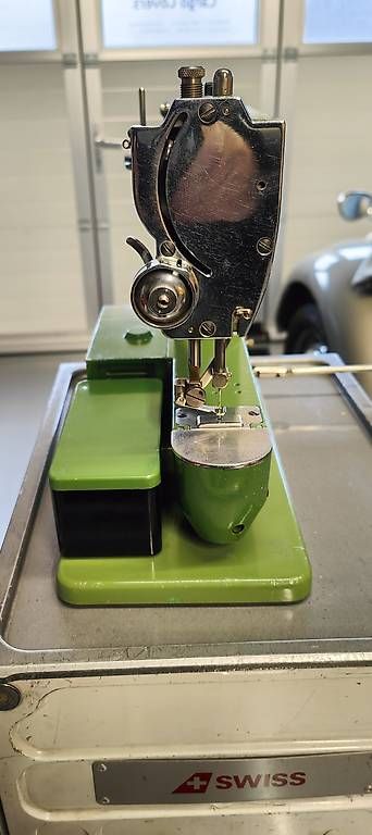 Machines à coudre: Elna Machine à coudre  – D'occasion à Cully par Gaultier 3