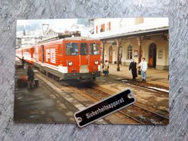 Furka-Oberalp-Bahn Personenzug in Disentis - 1987 - Foto