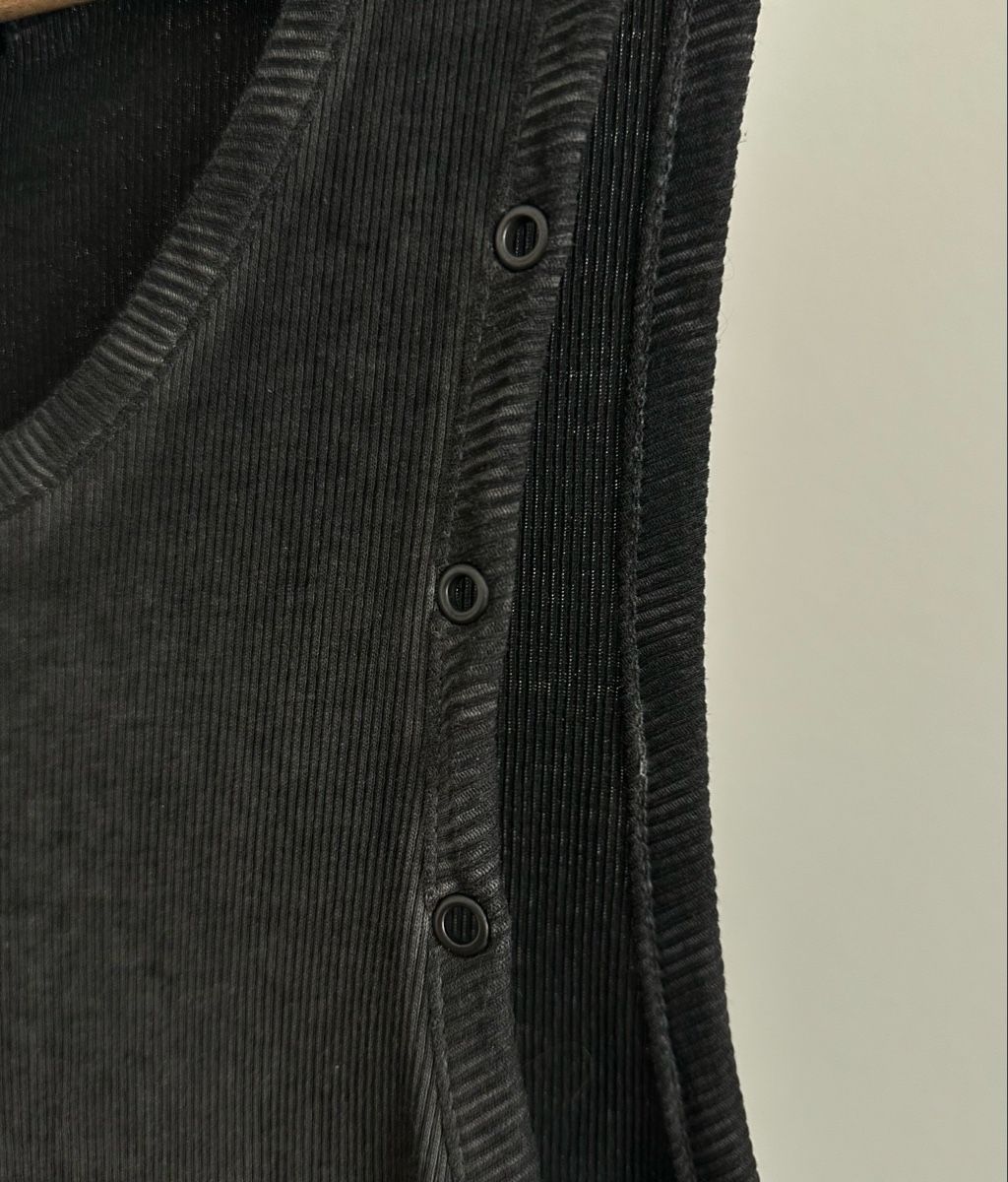 T-shirt: Tank Top (S) – Nuovo (secondo la descrizione) da Benken SG venduto da SecondTreasure 2