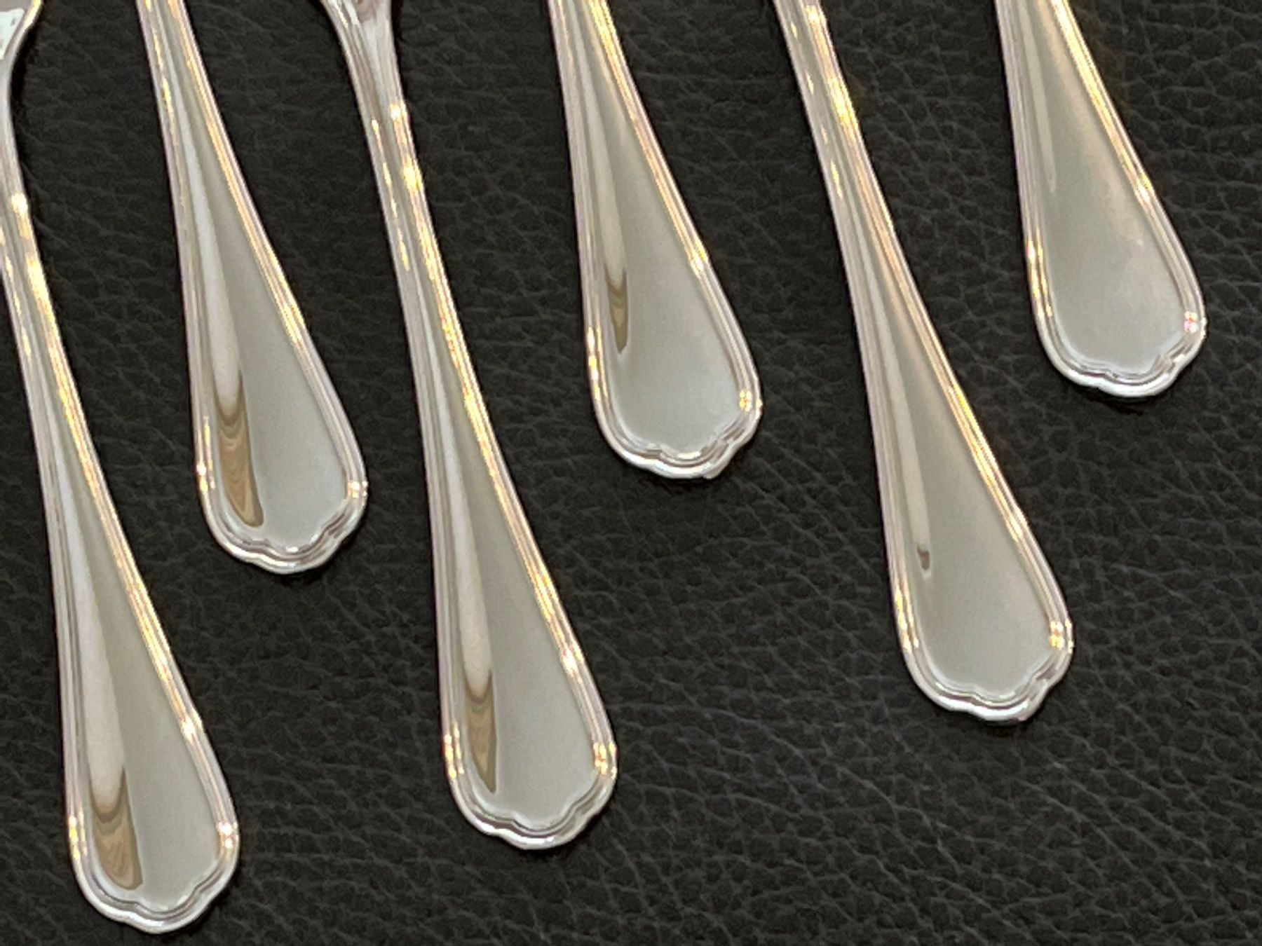 Christofle Gabeln: Christofle Spatour 8x fourchettes à gâteau – Neu (gemäss Beschreibung) aus Morges von bijouxsterling2019 2