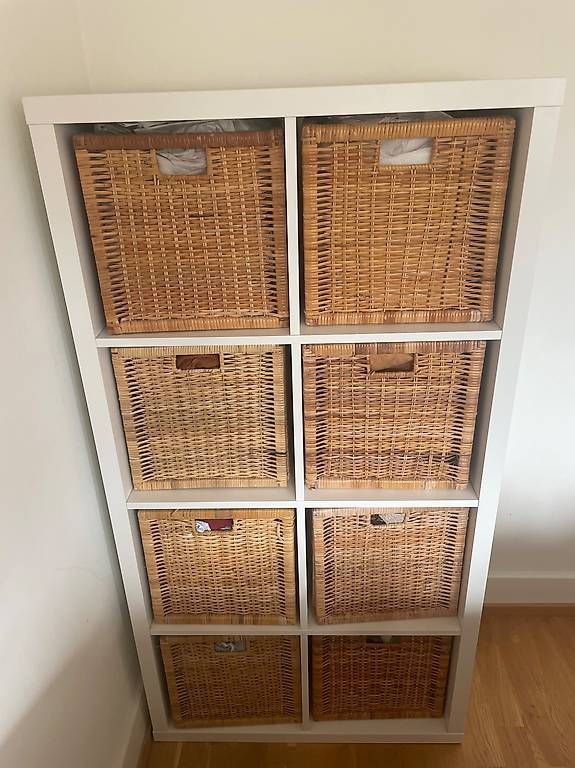 Étagères: Ikea Kallax mit Körben – D'occasion à Luzern par Herbst79