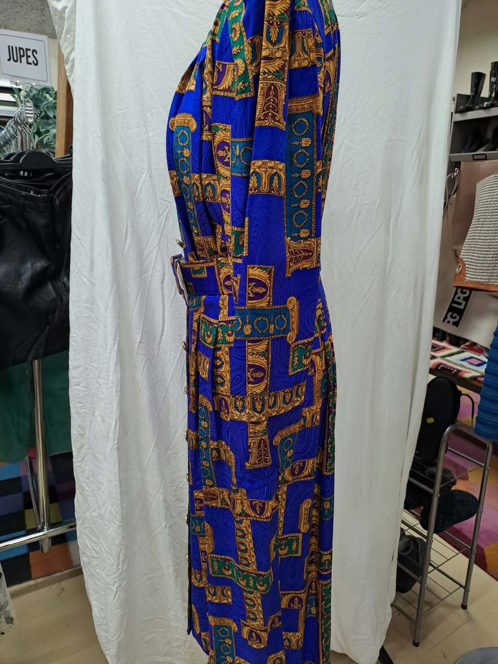 Vestiti: Robe ADRIANNA PAPELL – Usato da La Chaux-de-Fonds venduto da Emmaus2300CDF 1