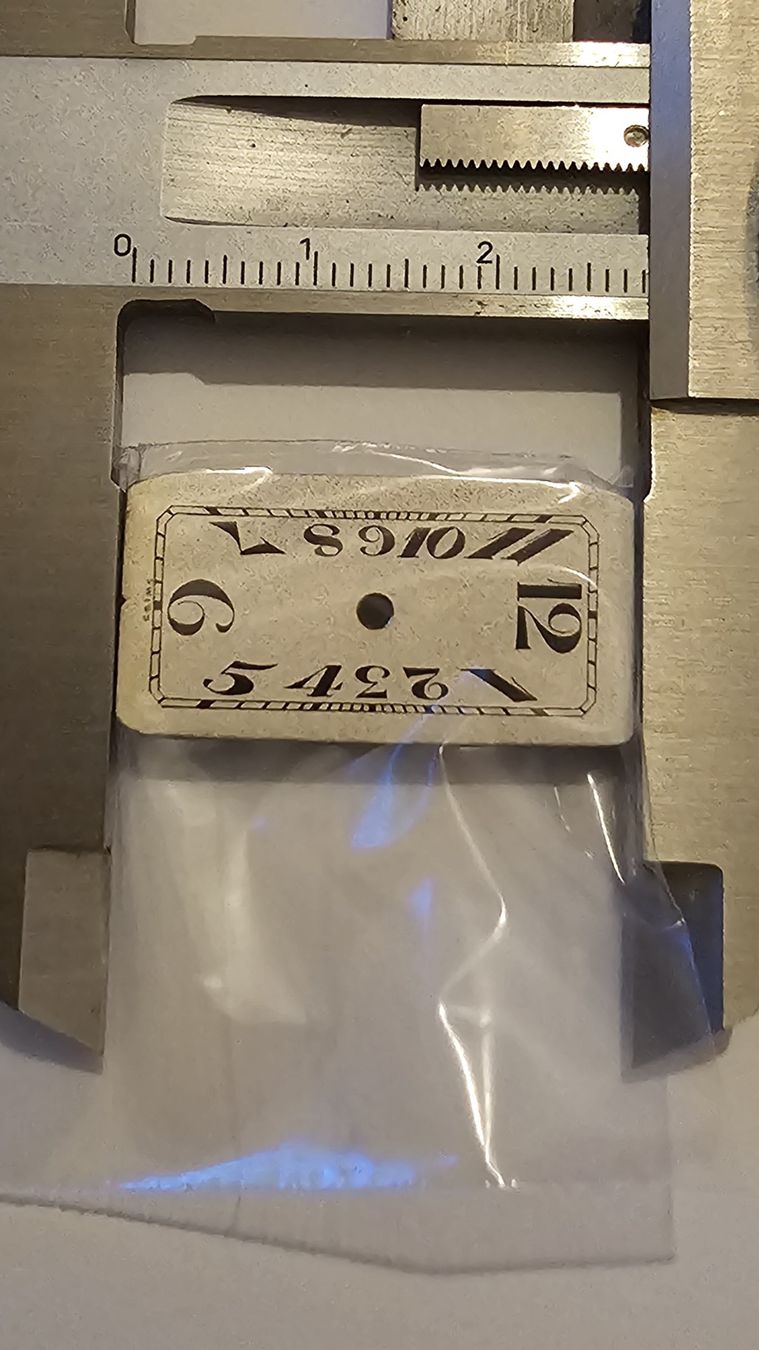 Orologi: Cadran de montre rectangulaire ancien – Usato da Genève venduto da Fresko01 1