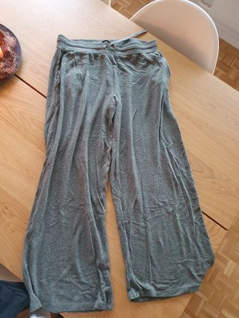 Soya Concept Hose, Gr. L, Olivgrün, Weites Bein, Top Zustand