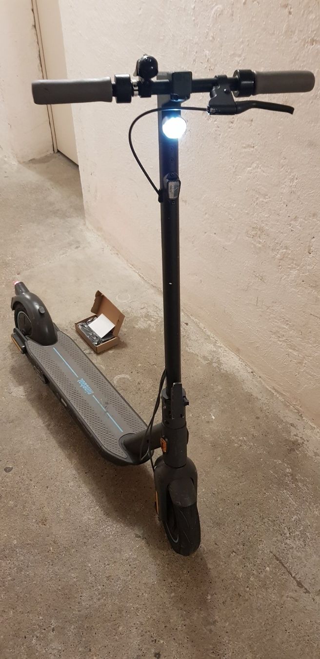 Segway Kickboard: Segway Ninebot Kick Scooter Max G 30 D – Usato da Zürich venduto da fiat72