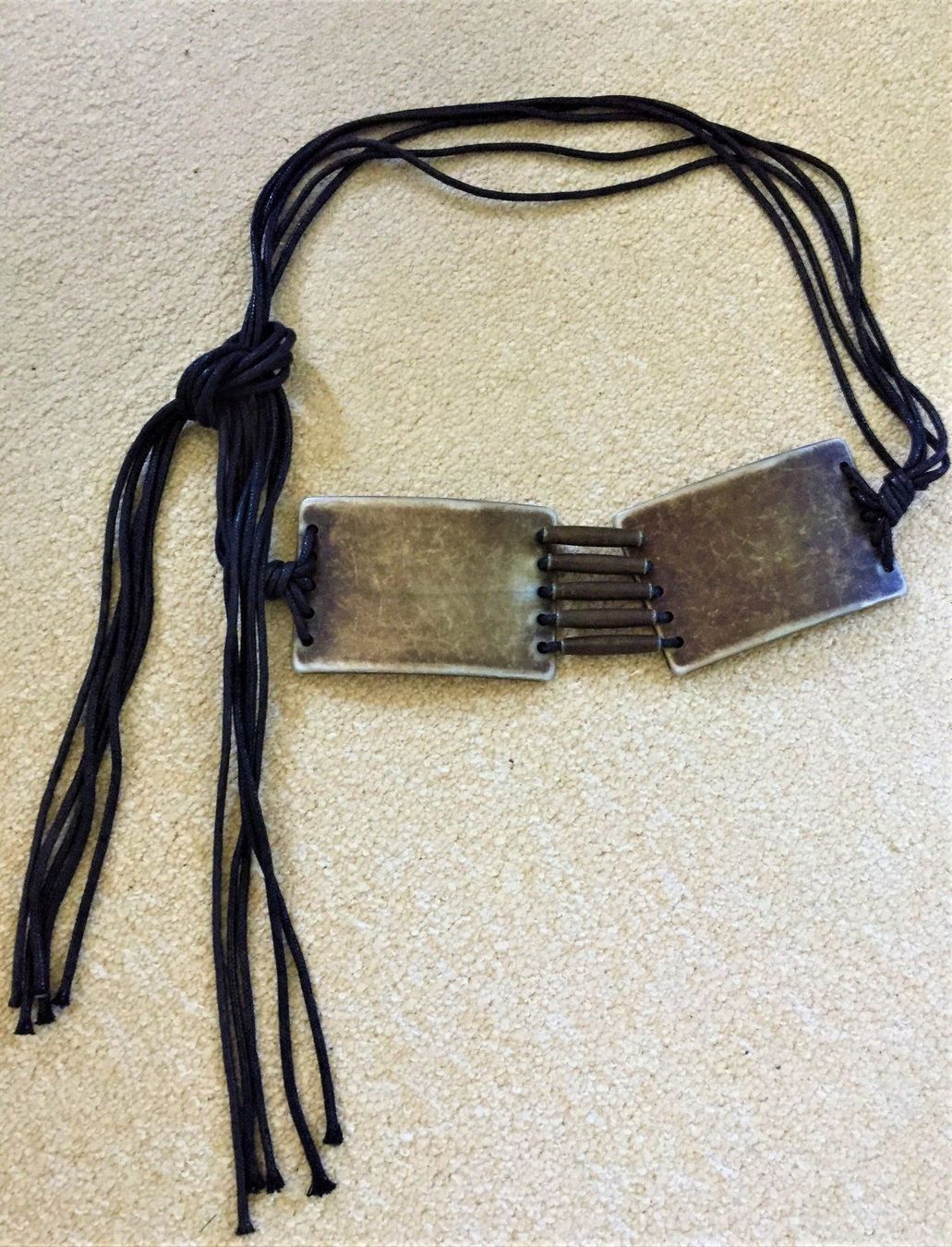 Cinture: Bindegürtel mit Metall Deko-Elementen – Nuovo (secondo la descrizione) da Adliswil venduto da eri.40 4