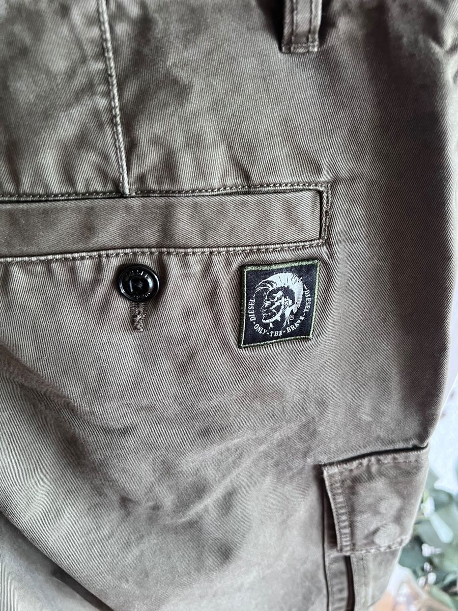 Diesel Pantaloni: Diesel Cargo Pants Grösse 32 – Usato da Bern venduto da Amylee1999 2