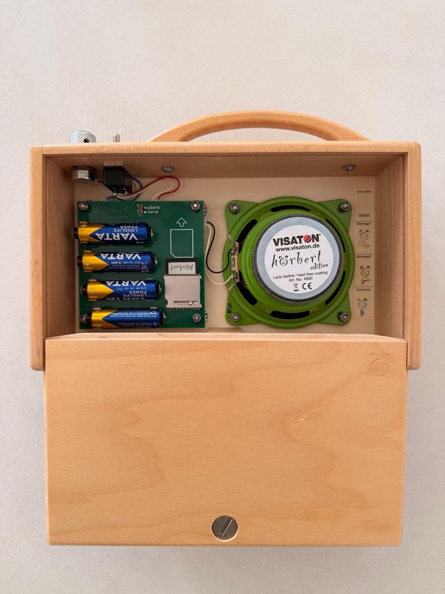 Hörbert Lettore multimediale portatile: Hörbert Musikbox Kinder Holz – Usato da Wädenswil venduto da celinecelineh 4