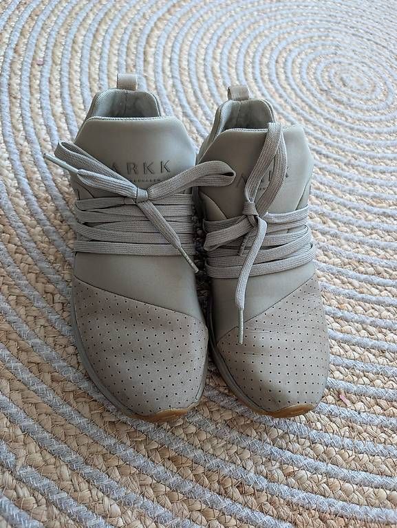 Scarpe da donna: Sneaker ARRK Copenhagen Gr.38 – Usato da Dietlikon venduto da SaNi15000 1