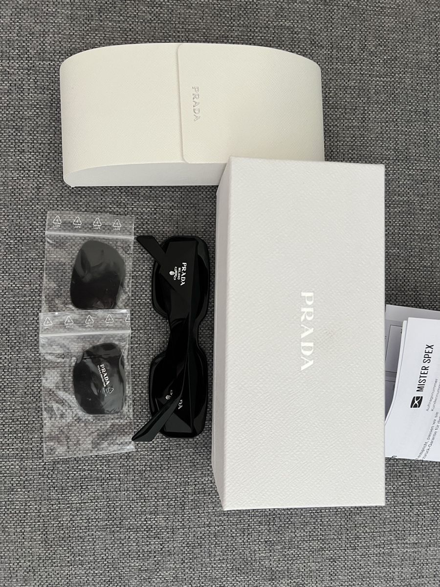 Prada Occhiali & Lenti: Prada Sunglasses PR 17WS – Nuovo (secondo la descrizione) da Pfäffikon SZ venduto da str_s55r