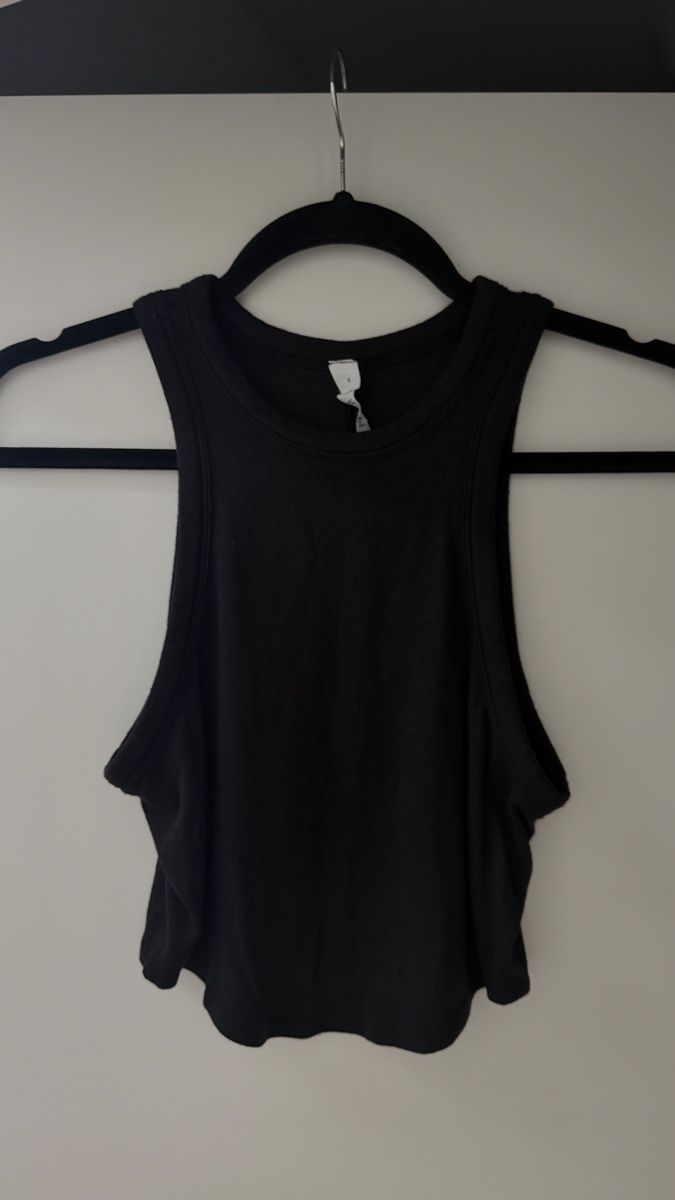Lululemon Top: Lululemon Top schwarz, Gr. 8 – Nuovo (secondo la descrizione) da Lausen venduto da sim_hgp6