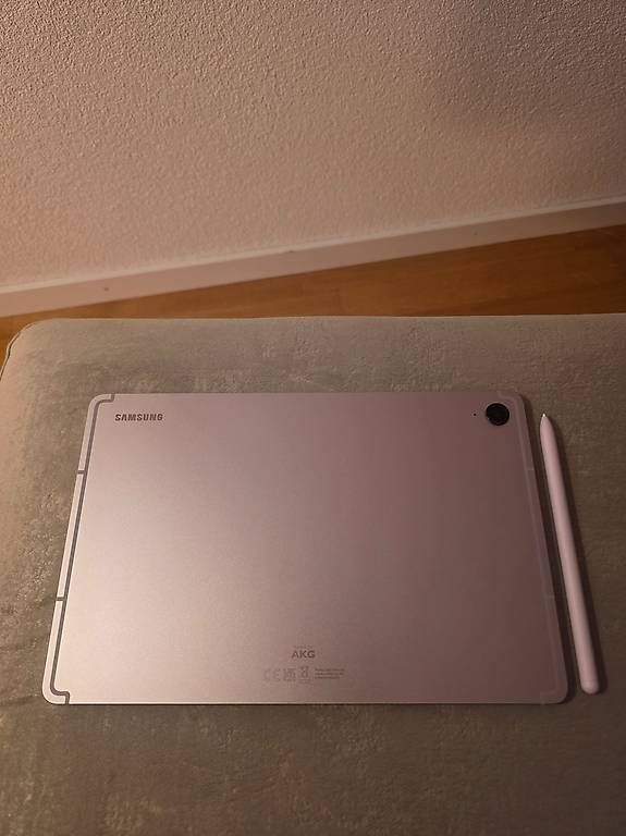 Tablet PC: Tablette Samsung S9 FE – Usato da Genève venduto da meh_5c87 1
