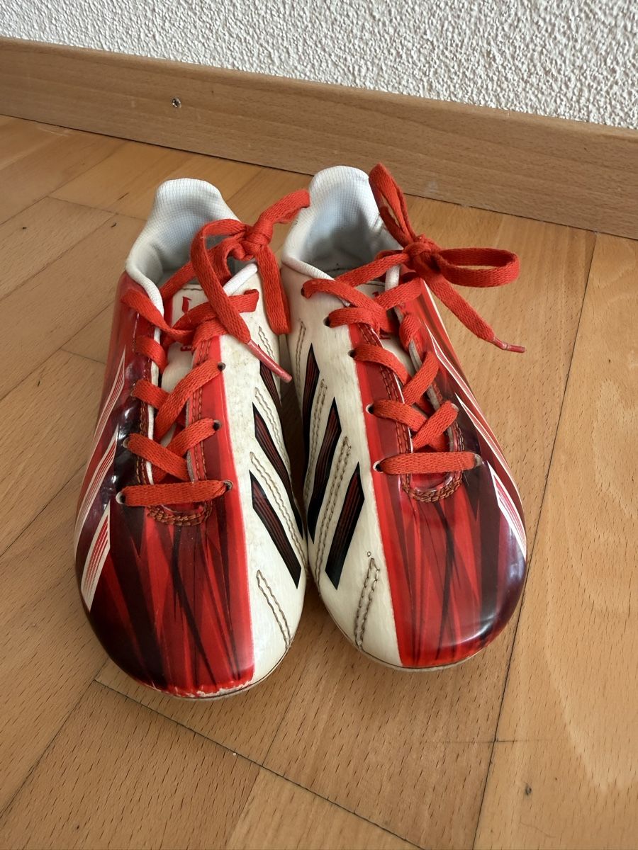Adidas Scarpe per ragazzi: Fussballschuhe 30 – Usato da Bülach venduto da sawa22 2