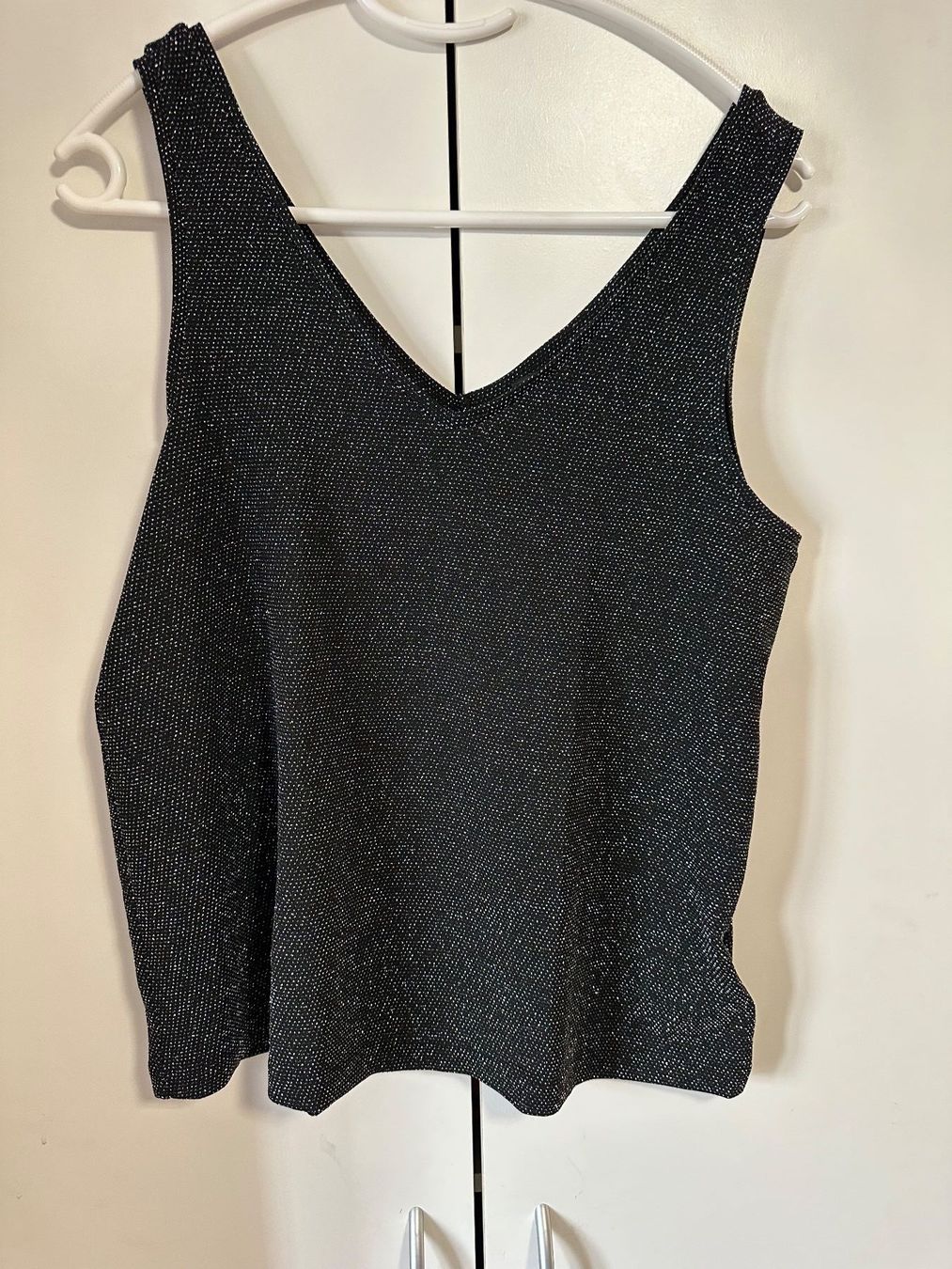 Tops: Schwarzes Glitzer Top Esmara (S/36-38) – D'occasion à Schaan par Hermine2018