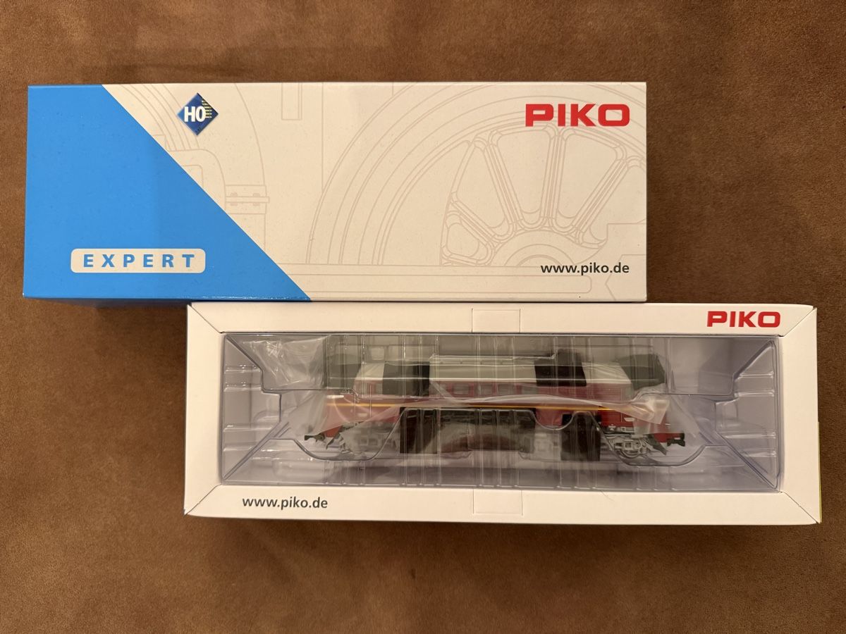Piko Trains électriques: PIKO MAV M62 UNGARN FABRIKNEU – Neuf avec emballage d'origine à Zürich par Volanbusz 1