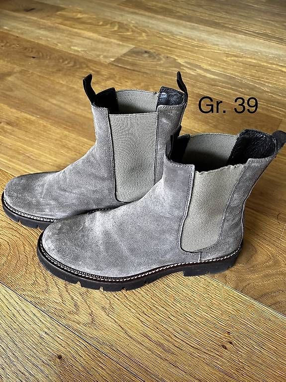 Scarpe da donna: Lederstiefel Gr. 39 – Usato da Sachseln venduto da sabriinius