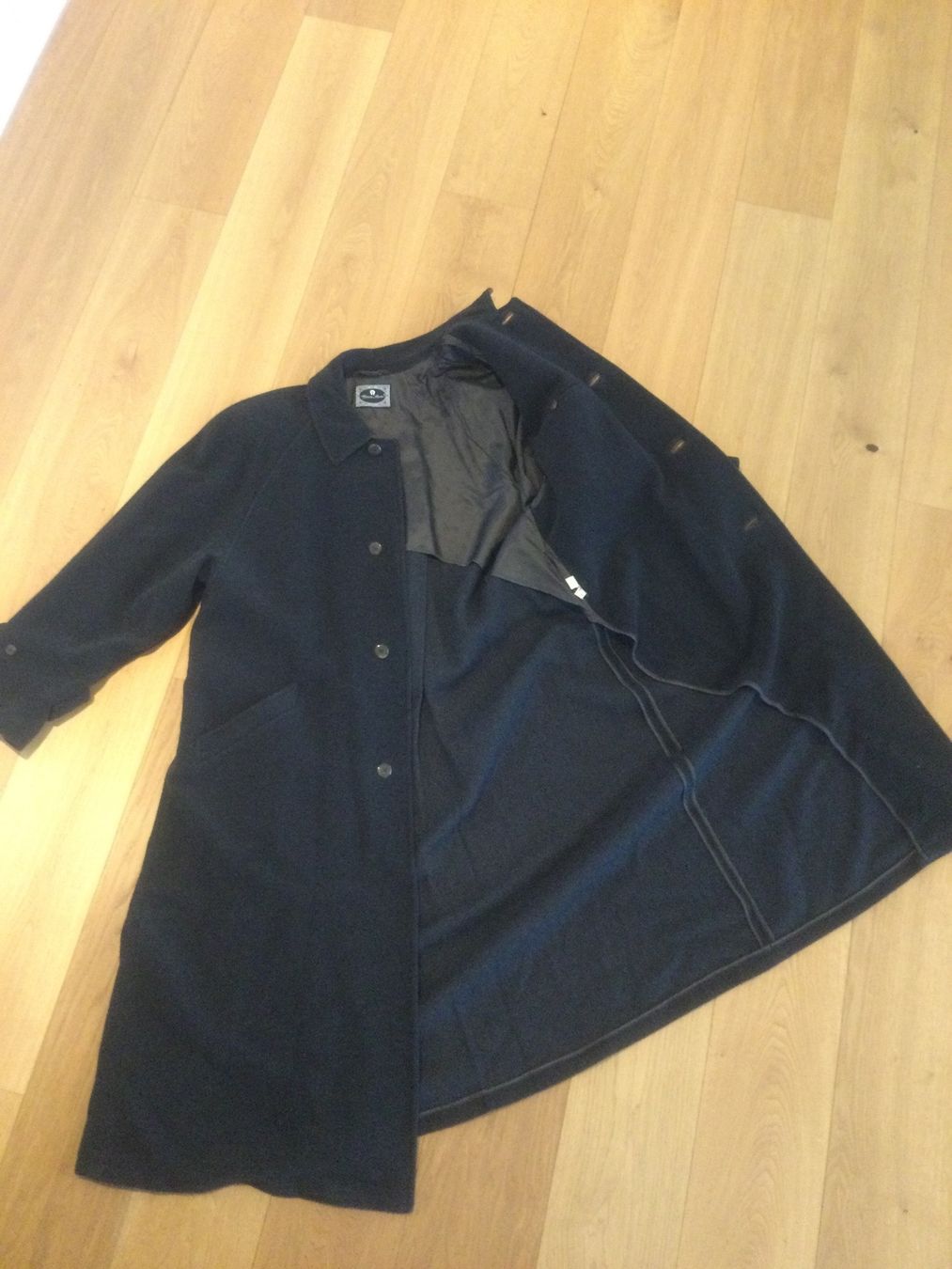 Armani Cappotti: Aigner Étienne Mantel Lang – Usato da Bern venduto da HBYISIS 1