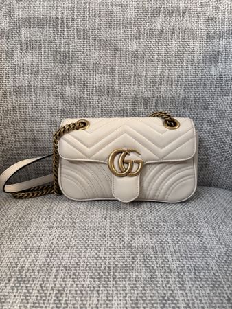 Gucci GG Marmont Handtasche weiss sehr guter Zustand