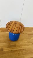 Beistelltisch Holzplatte mit blauem Fuss guter Zustand