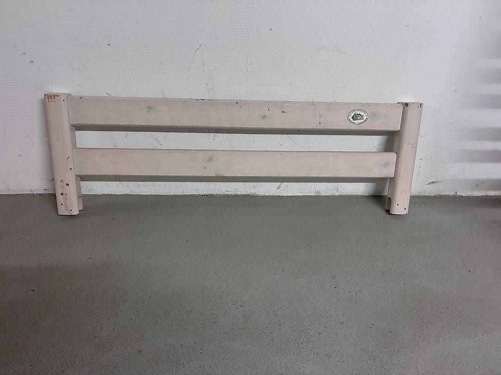 Flexa Letti: Kinderbett Flexa Classic und Einlegrahmen (Bettrost) – Usato da Kernenried venduto da natuerlichinholz 1