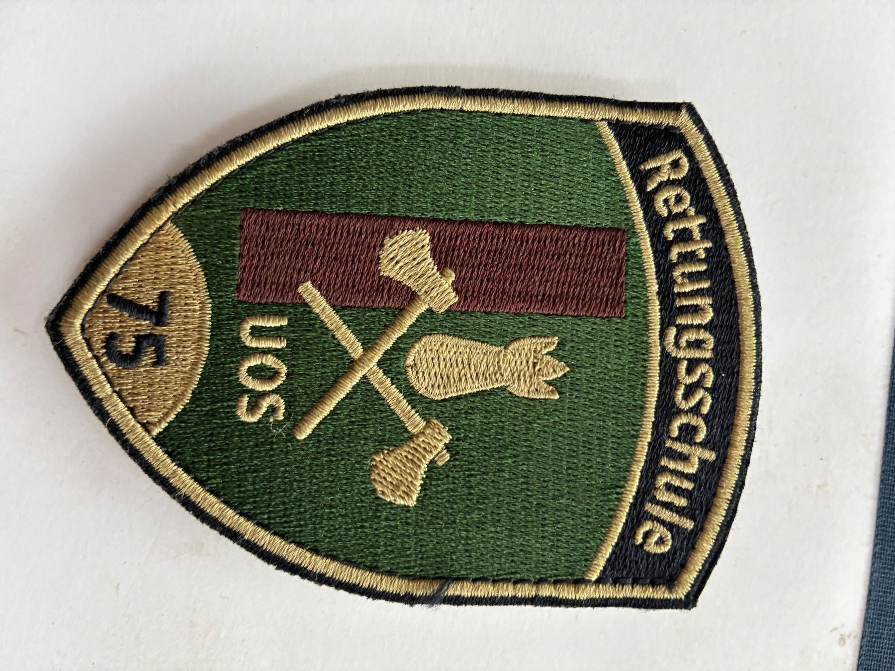 Schweizer Armee Toppe: Klett Rettungsschule 75 UOS – Usato da Oberiberg venduto da stab