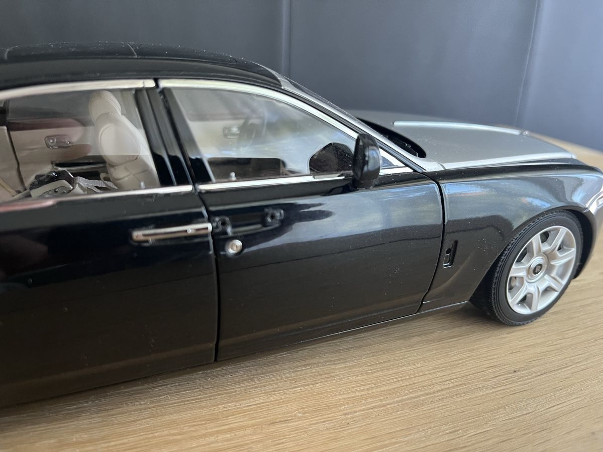 Kyosho Voitures modèles: Rolls-Royce Ghost 1/18 Kyosho – D'occasion à Léchelles par Mlinspiration 4