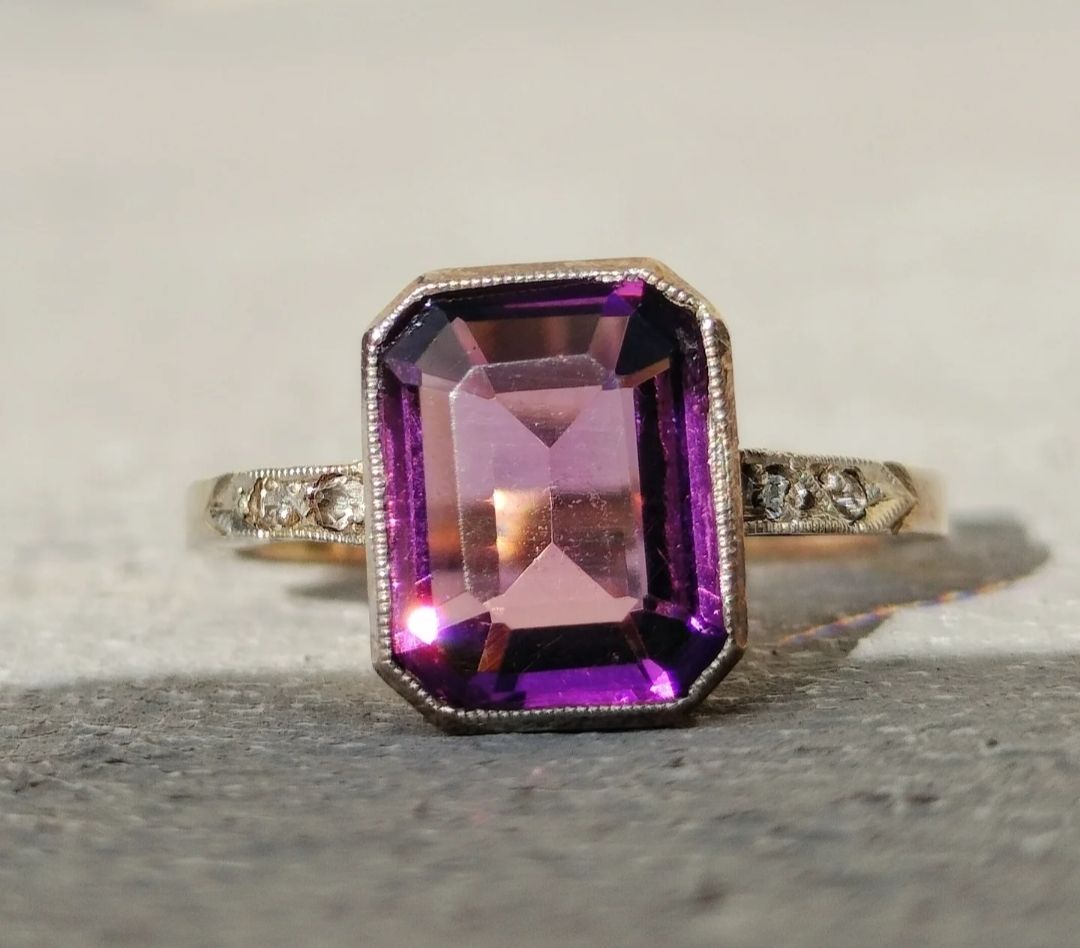 Anelli: Antiker Ring Amethyst Paste Gold 9ct 333 – Usato da schwyz venduto da larry91sz 2