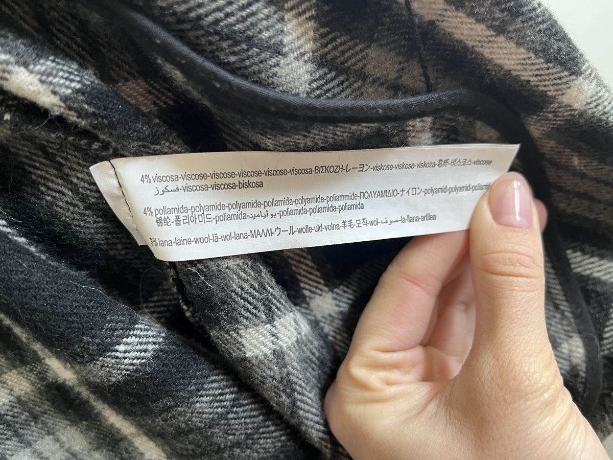 Bershka Jacken: Bershka Jacke Gr. XS-S Hemd – Gebraucht aus Luzern von poe_5fml 3