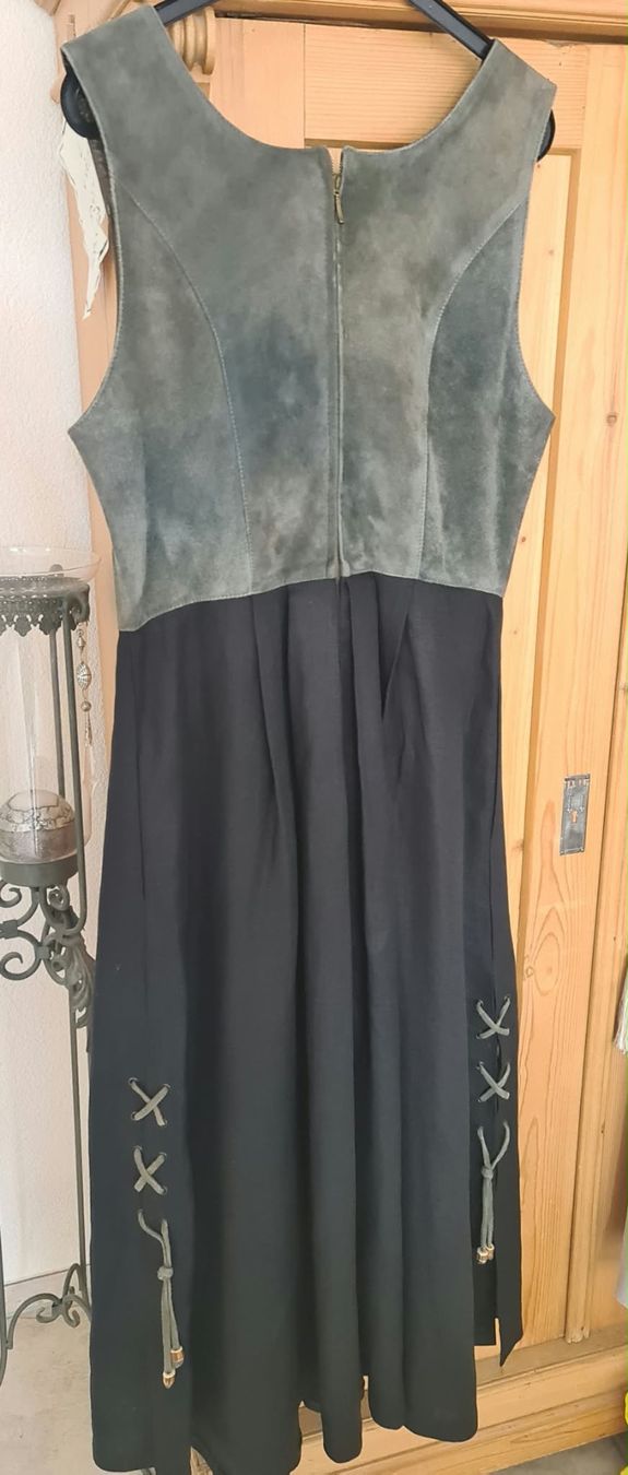 Vestiti: Dirndl Grösse 46 / 48   Wildleder  / Leinen – Usato da Dottikon venduto da Rotondino2 2