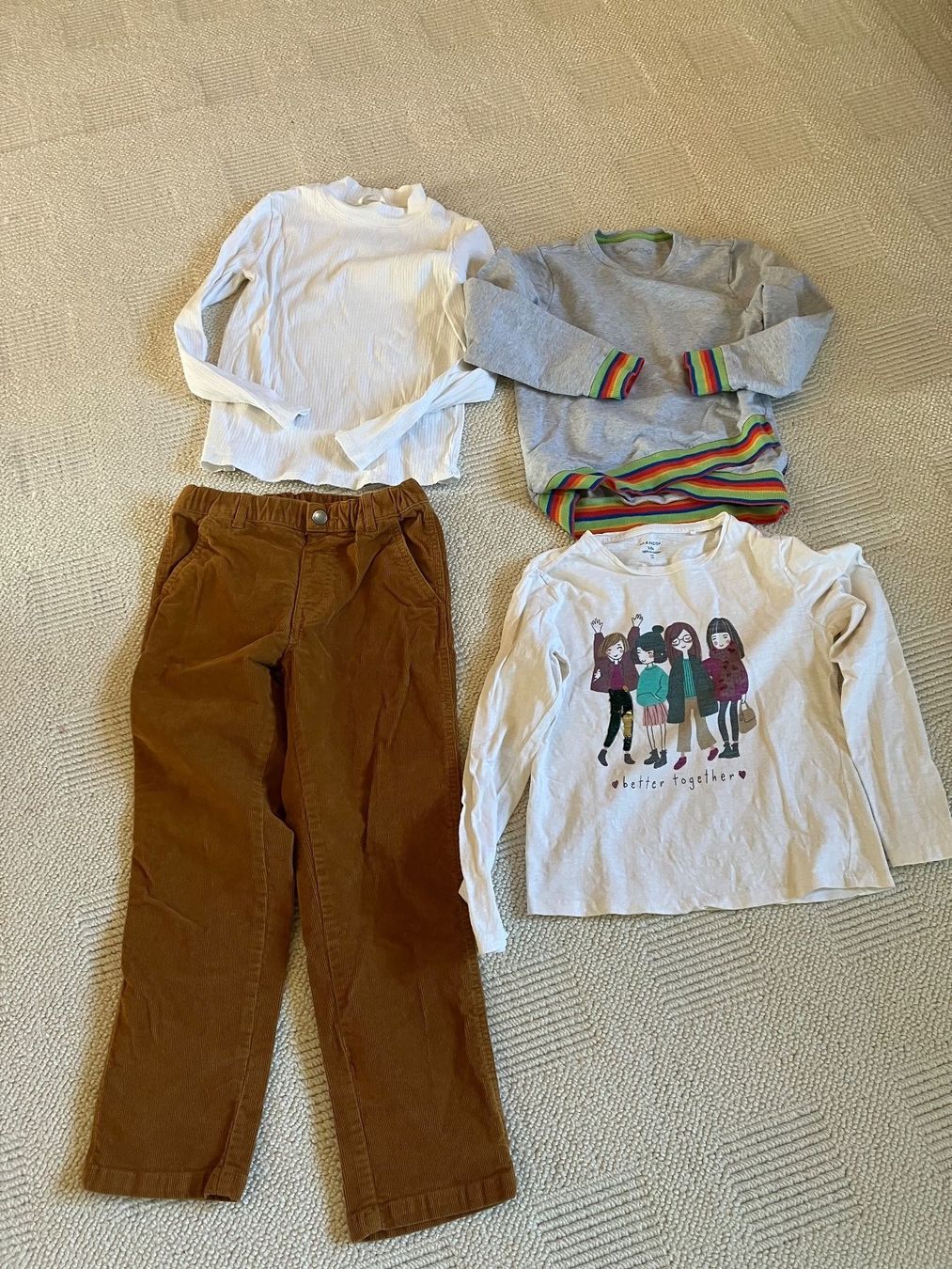 Kleiderpakete & -sets: Outfit schule Girl Gr134 – Gebraucht aus Weissbad von Praxedis_P51