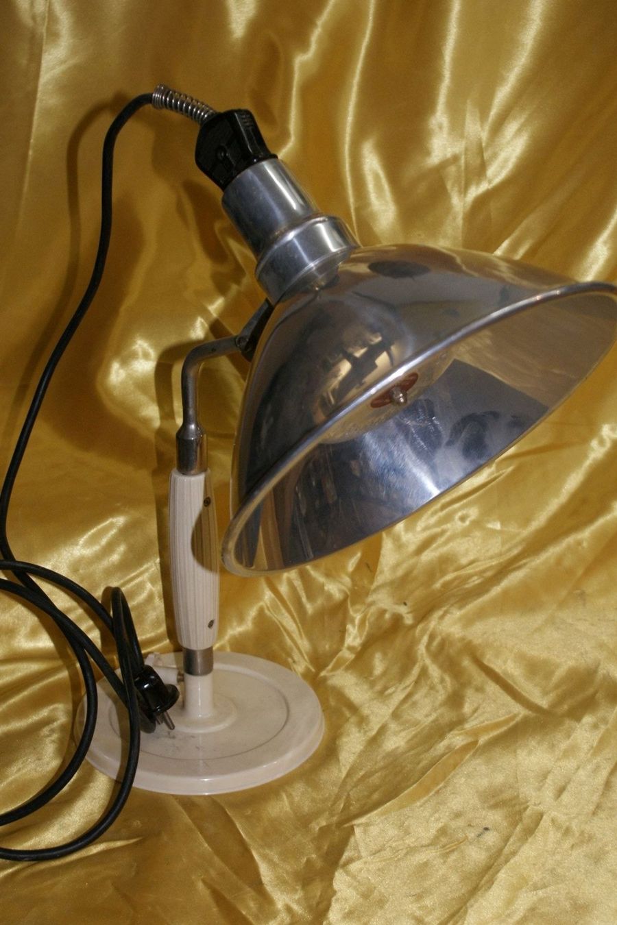 Lampade: Wunderschöne Wärmelampe Jnfra-Rot – Usato da Buchs AG venduto da schwippschwapp 5