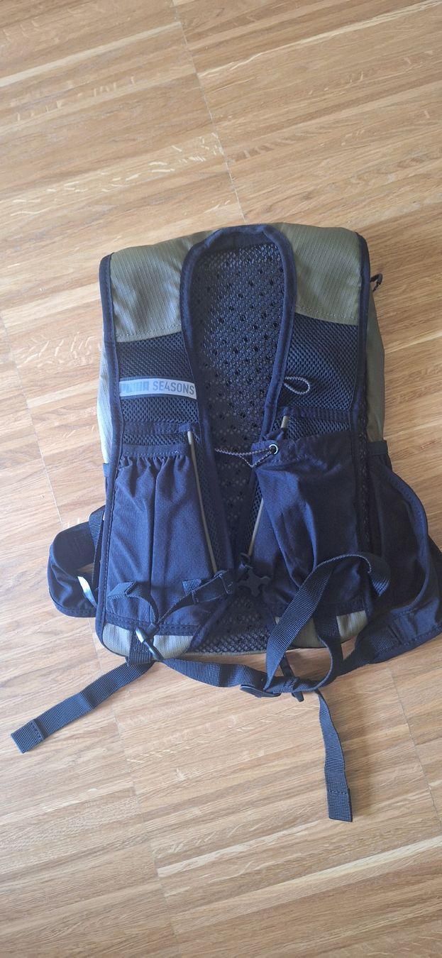 Puma Zaini: Puma SE4SONS Trail Running Rucksack 6L – Nuovo (secondo la descrizione) da Zürich venduto da asrith 2