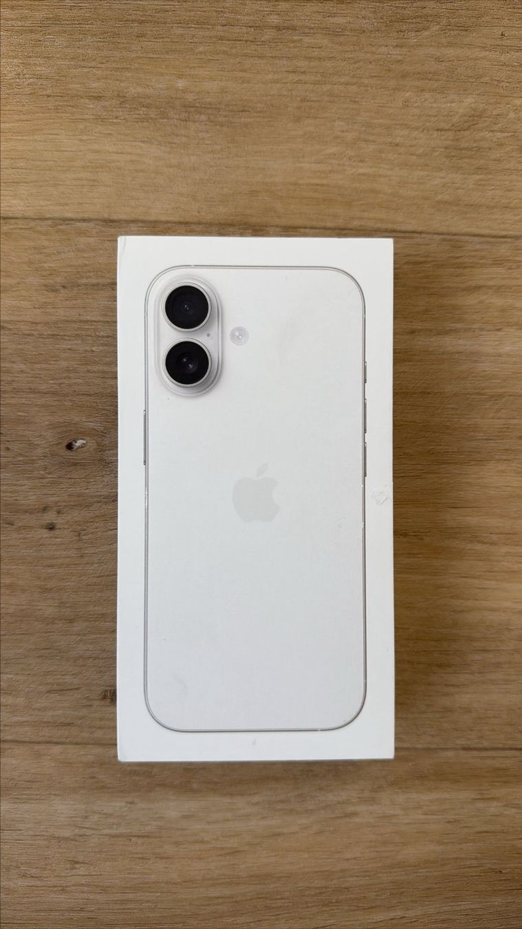 Apple Telefoni cellulari / Smartphones: NEU - iPhone 17 256 GB Silber – Nuovo e nell'imballaggio originale da Schwaderloch venduto da mrsaw