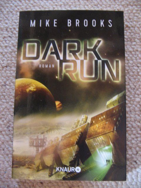 Libri: Dark Run Mike Brooks – Usato da Reitnau venduto da Bab0