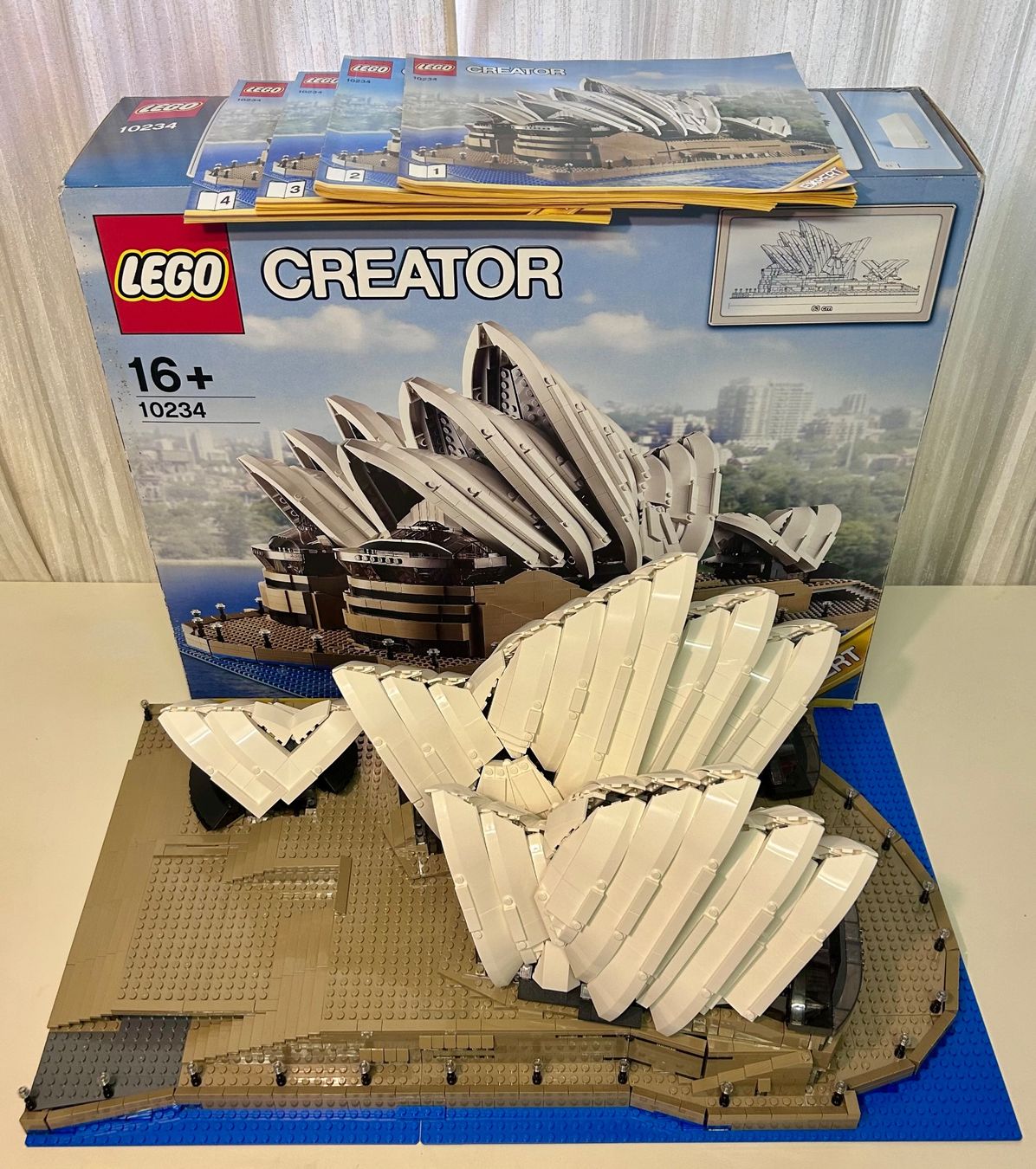 Lego Kit di costruzioni: Lego 10234 Sydney Opera House – Usato da Safenwil venduto da Nimo_1980