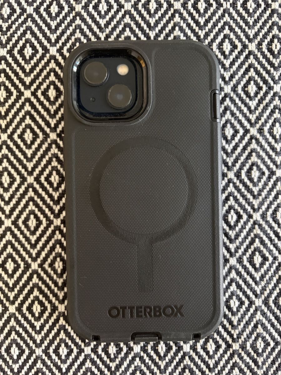 Apple Telefoni cellulari / Smartphones: Apple iPhone 13, 128GB, incl. Otterbox & 5 privacy screen  – Usato da Bern venduto da ber_dp8r 1