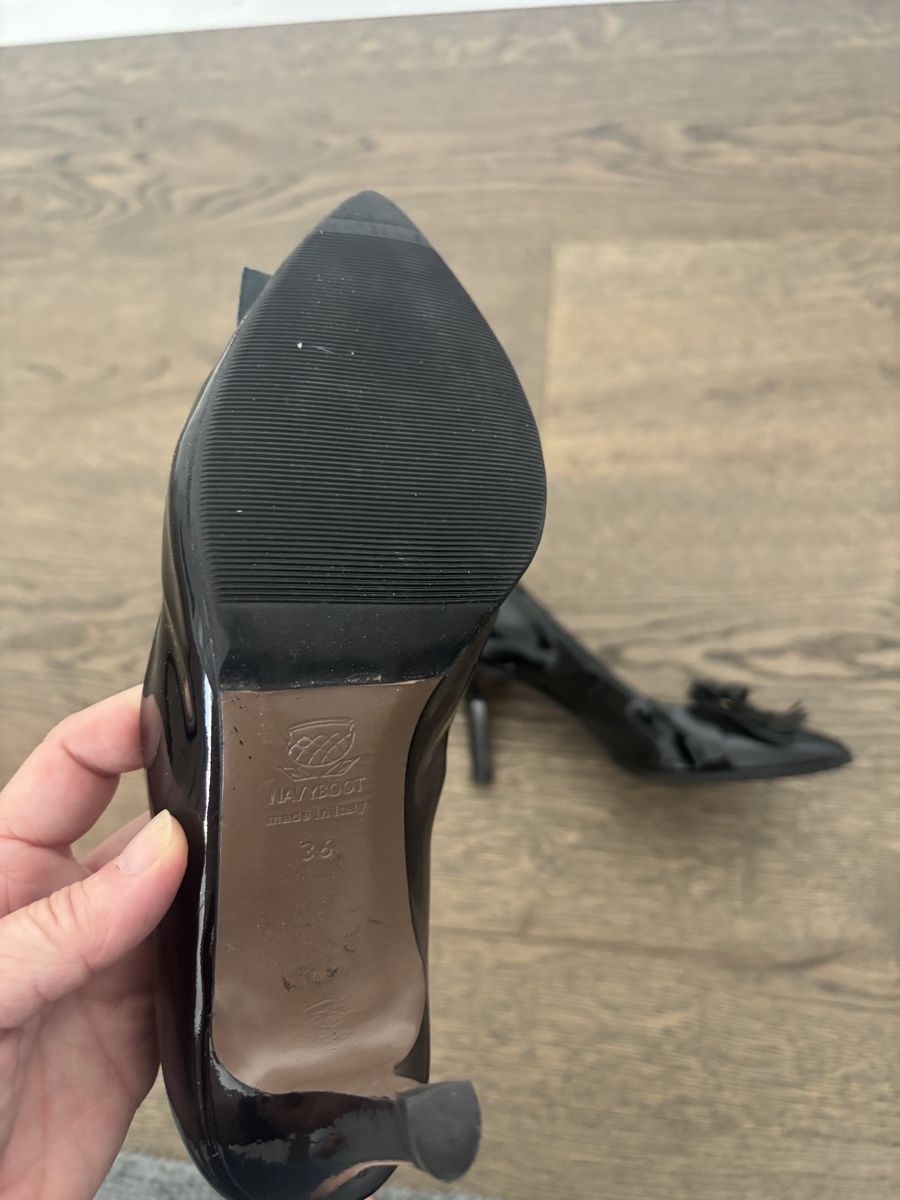Navyboot Scarpe da donna: Navyboot Pumps black patent leather  – Usato da Wollerau venduto da Dolder23 4