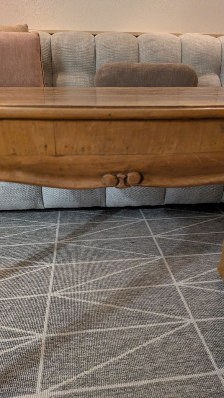 Tische: Antiker Couchtisch mit Cabriole Beine Barock Stil – Gebraucht aus Staad SG von Reenalina 3