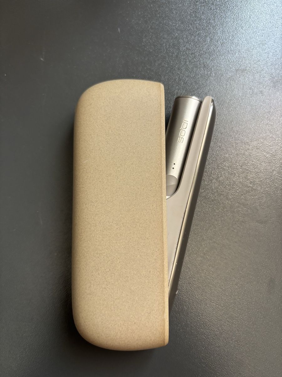 Iqos Altri Prodotti per fumatori: Iqos Iluma – Usato da Bachenbülach venduto da jes_6vnh