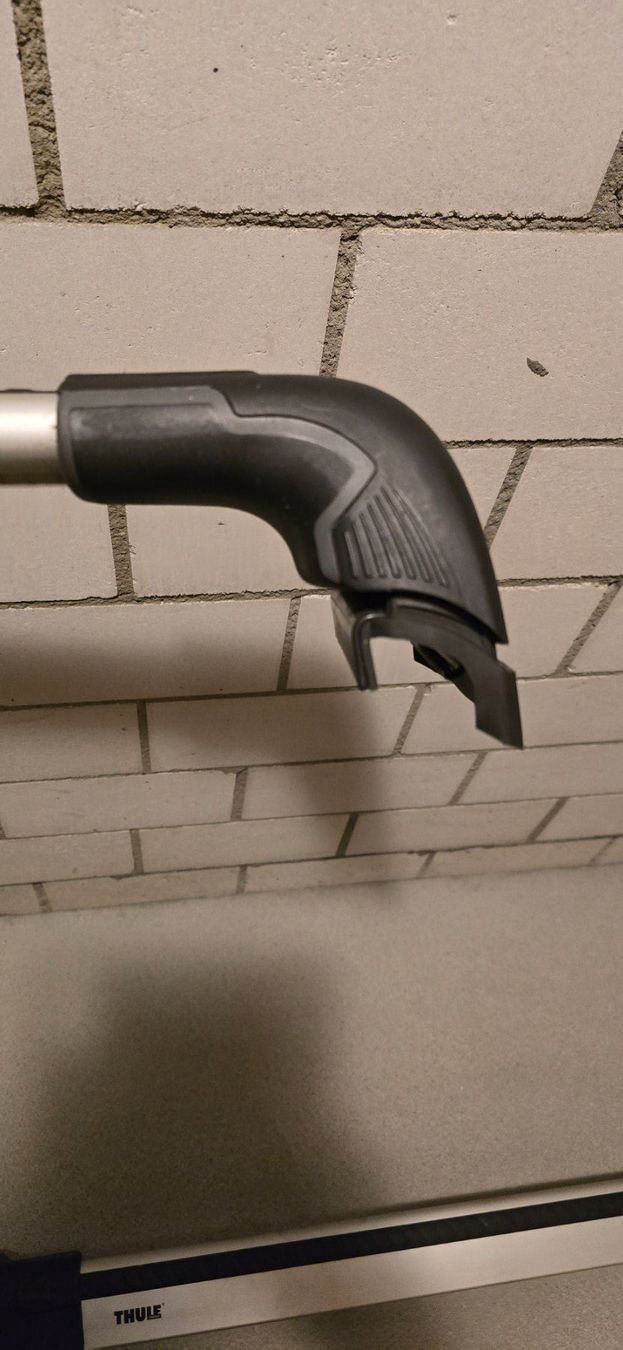 Thule Portapacchi: Audi A6 4G/C7 Thule WingBar Edge Dachträger – Usato da Bülach venduto da Roxyfoxy 1