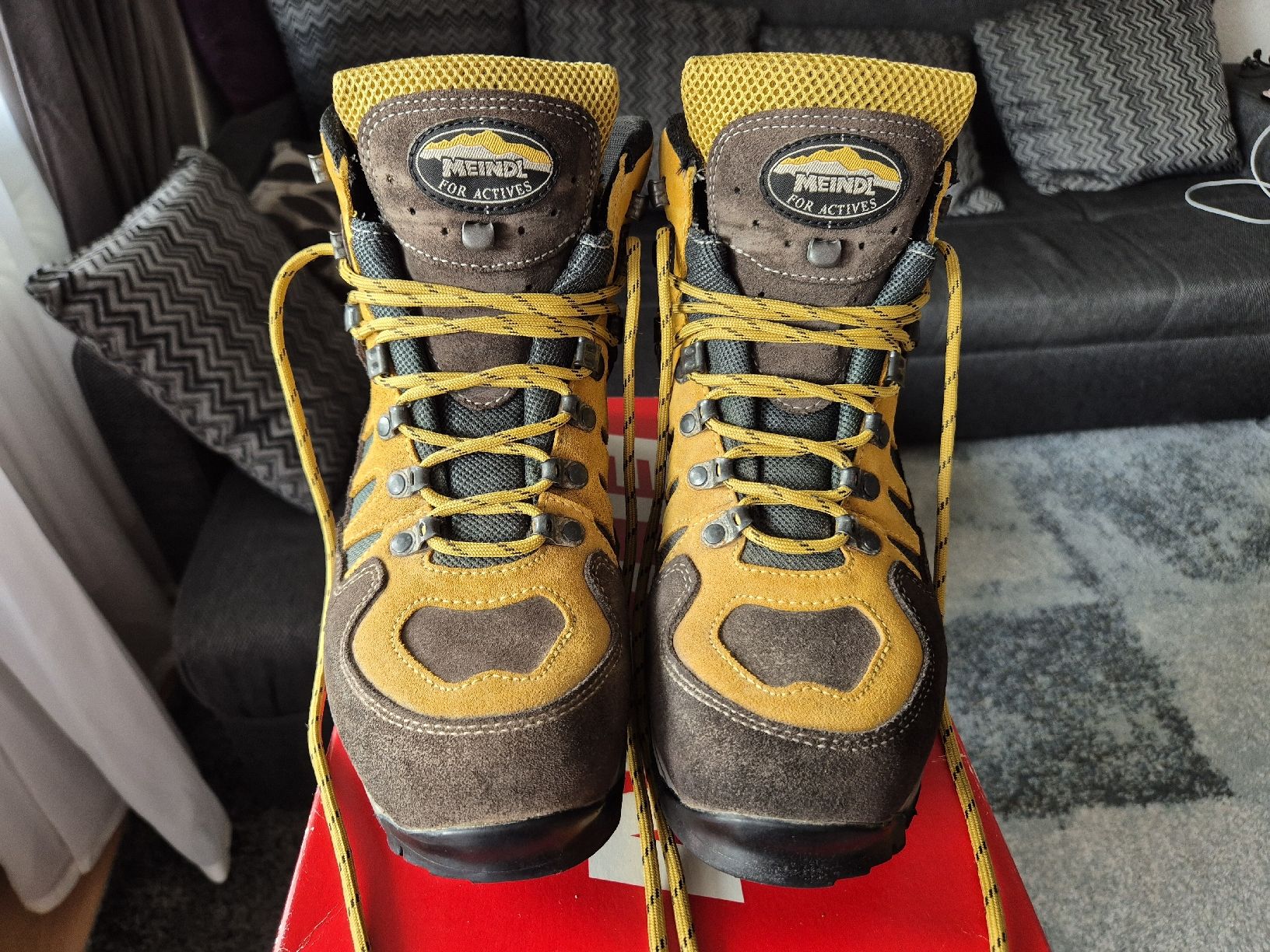 Meindl Herrenschuhe: Wanderschuhe von Meindl in der Größe 42 – Gebraucht aus Wittenbach von tsc_5tyv