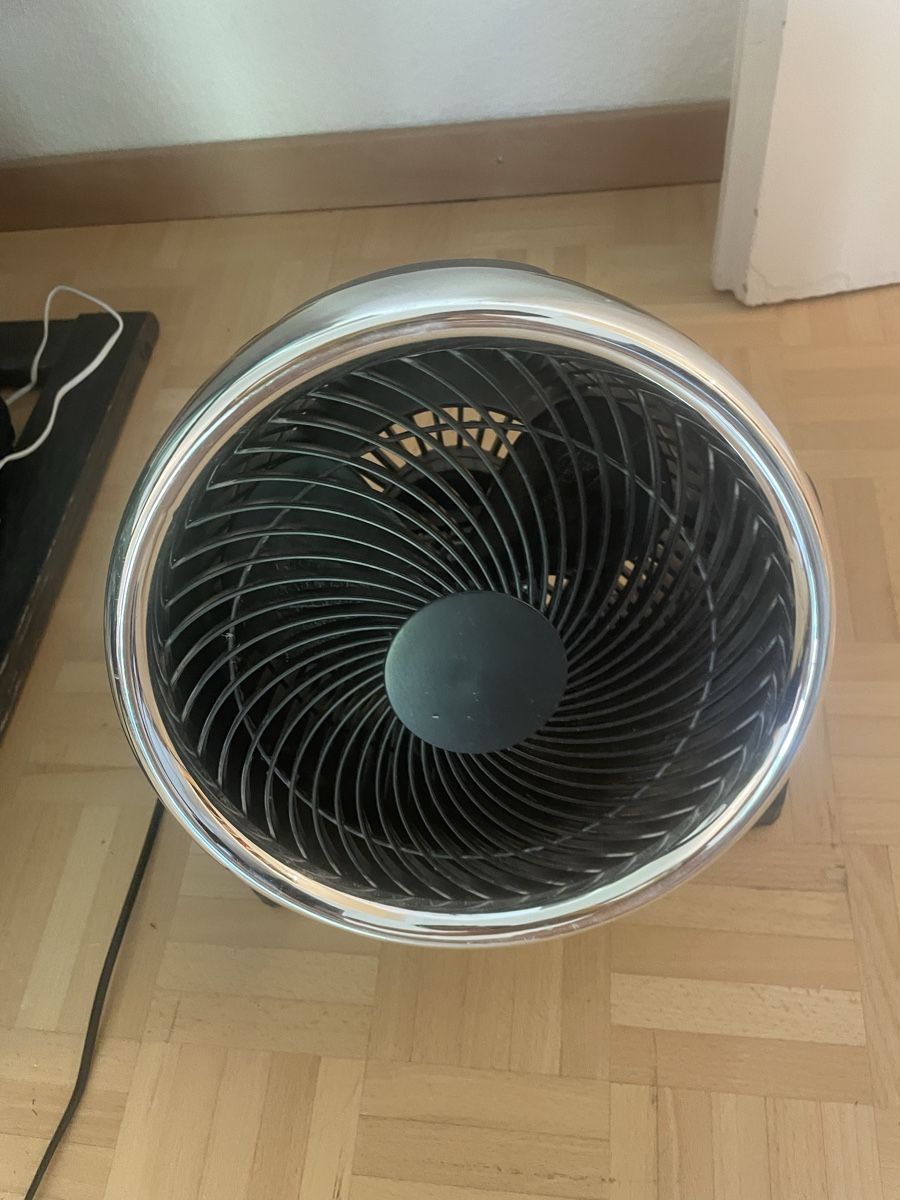 Ventilatoren: Table fan black silver – Gebraucht aus Zürich von ana_6dl5 3