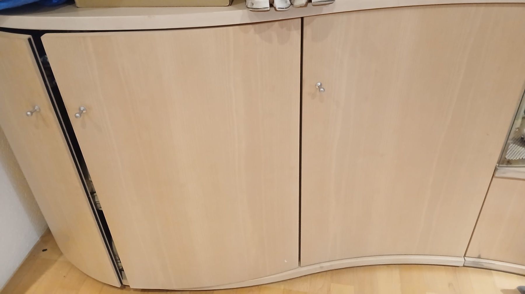TV Möbel: Wohnwand super Zustand – Gebraucht aus Berikon von hol_x2xq 1