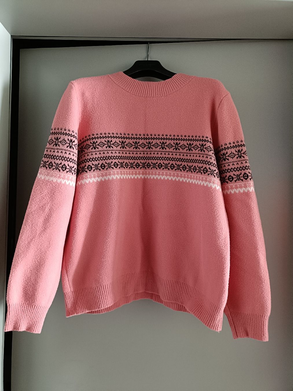 Maglioni & Felpe: Chicorée Pullover, Grösse eher L, Rosa mit Muster, Winter – Usato da Winterthur venduto da meci02