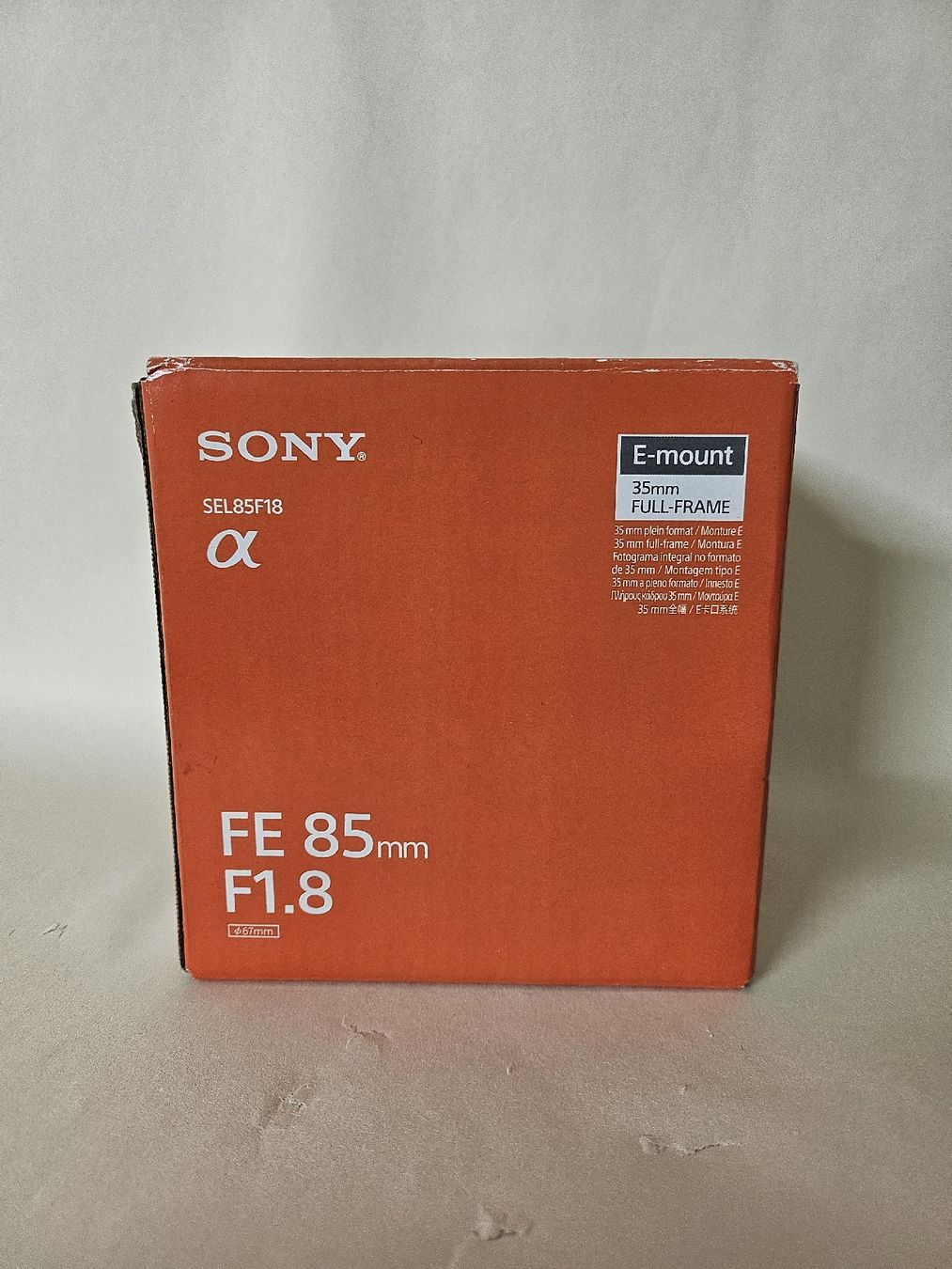Sony Obiettivi: Sony FE 85mm F1.8 Lens for E-mount  – Nuovo e nell'imballaggio originale da Grosswangen venduto da Telepathy