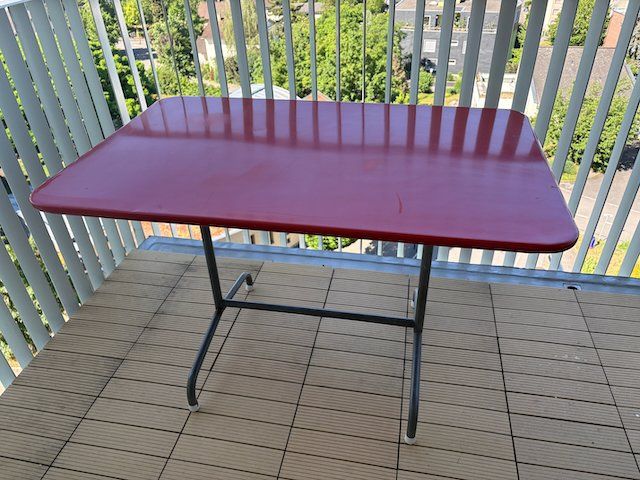 Tables: Roter Balkontisch, klappbar – D'occasion à Döttingen par son_t7mb 1
