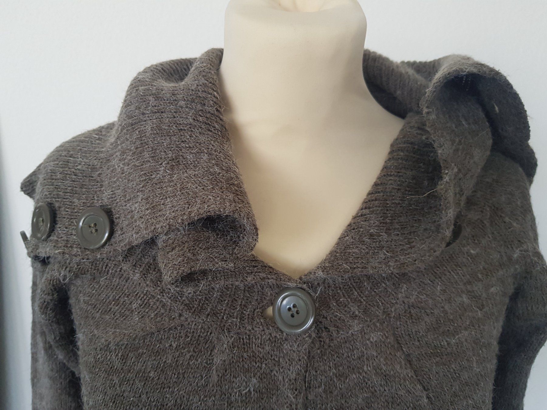 Only Giacche: DAMEN STRICKJACKE VON ONLY – Usato da Root venduto da LifestyleAccessoires 1