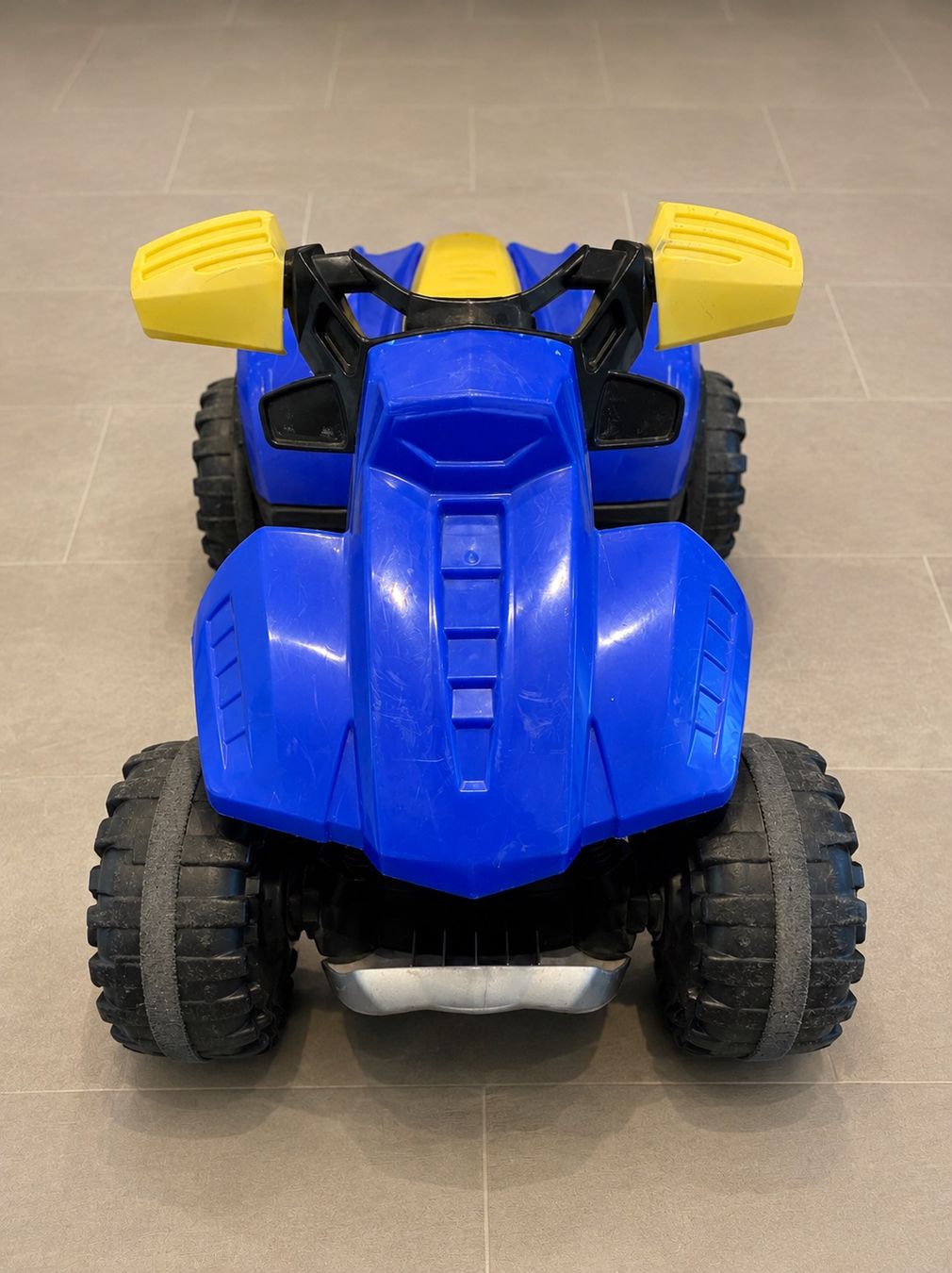 Veicoli per bambini: Kinder Elektro-Quad / Kinderquad – gebraucht – Usato da Sommeri venduto da Gim- 1