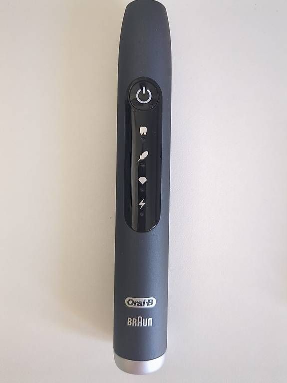 Zahnpflege: Zahnbürste Oral-B – Gebraucht aus St. Gallen von tj19 1