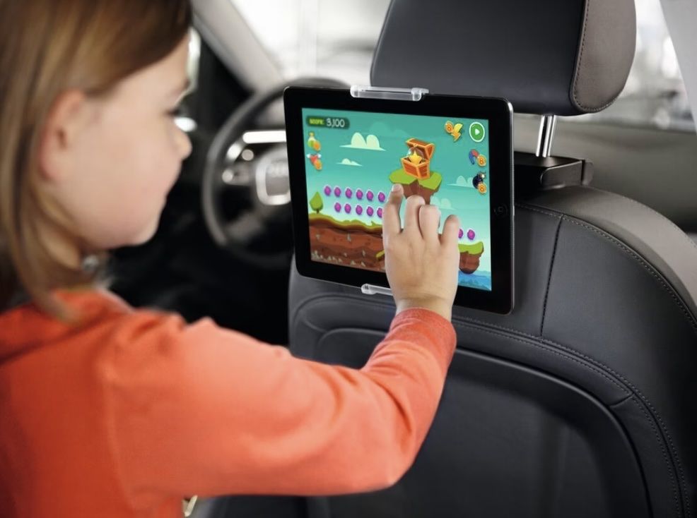 Staffa per monitor: Auto Tablet Halterung - Vogels Tms 1020 – Usato da Appenzell venduto da ErMaBaGm 1
